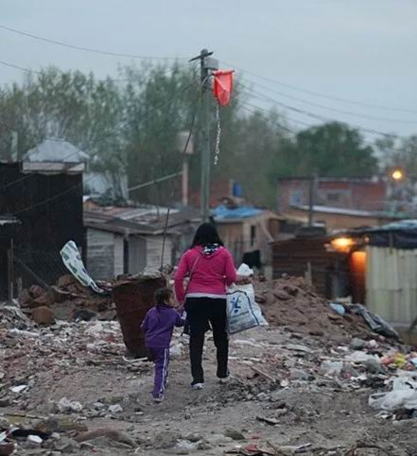 Aumentó la pobreza en Corrientes y trepa al 43%